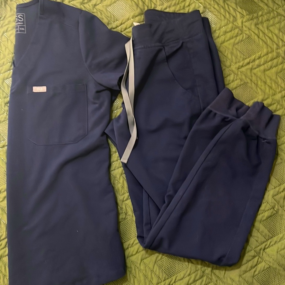 XXS Navy Figs scrub set